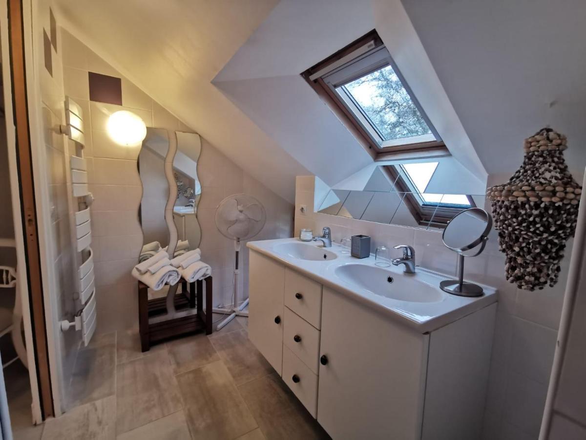 Les Chambres De Capucine Carcagny Exteriör bild