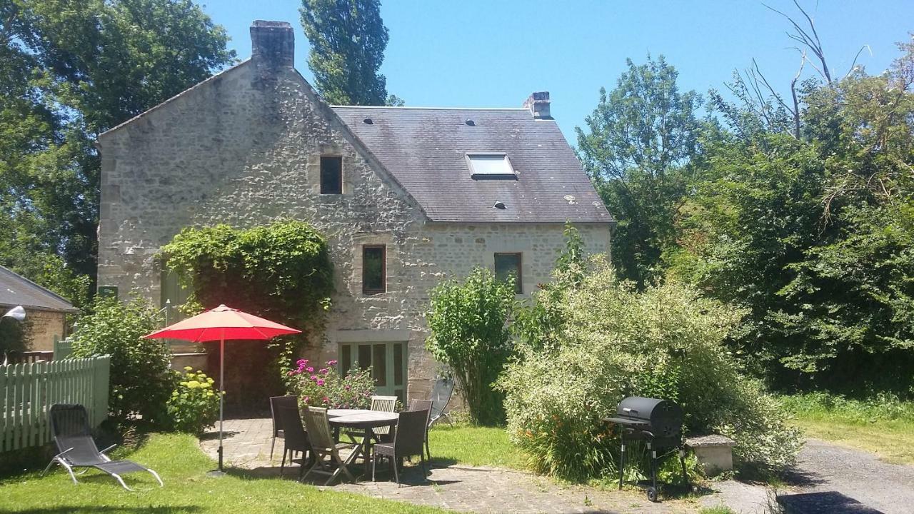 Les Chambres De Capucine Carcagny Exteriör bild